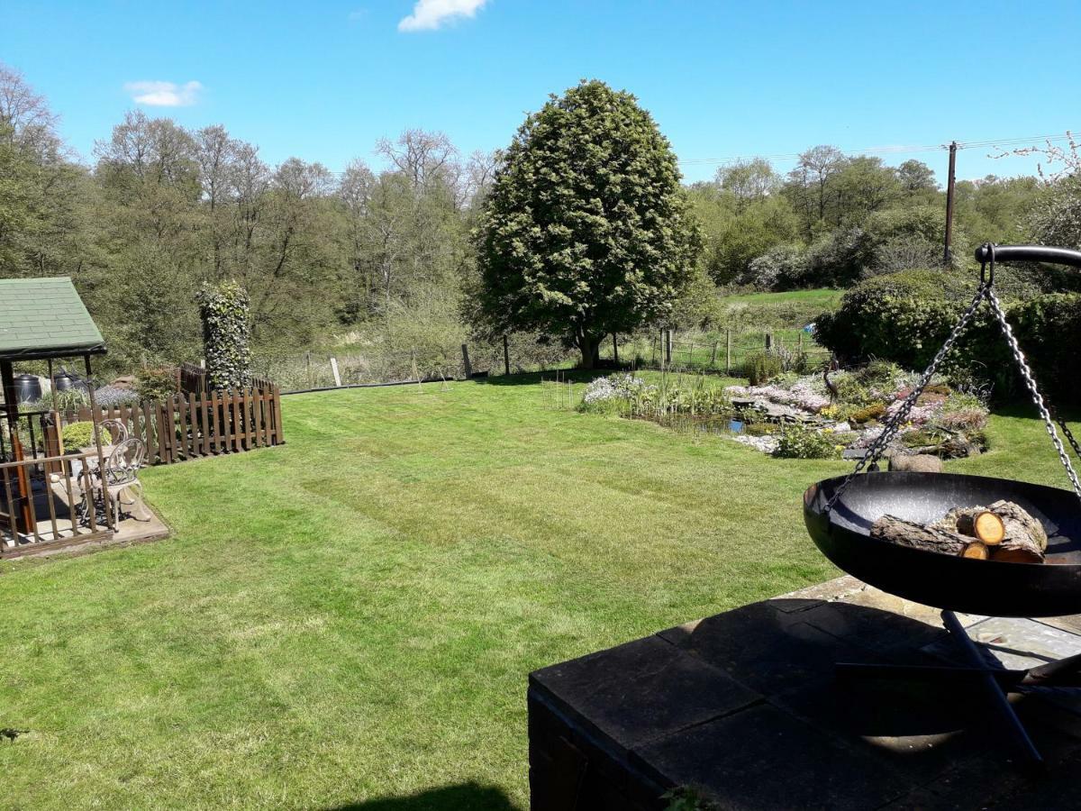 Cul Mor B&B Eccleshall Екстериор снимка